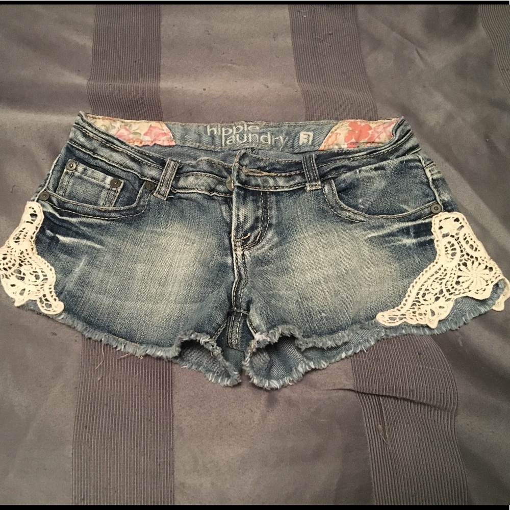 Cut off shorts